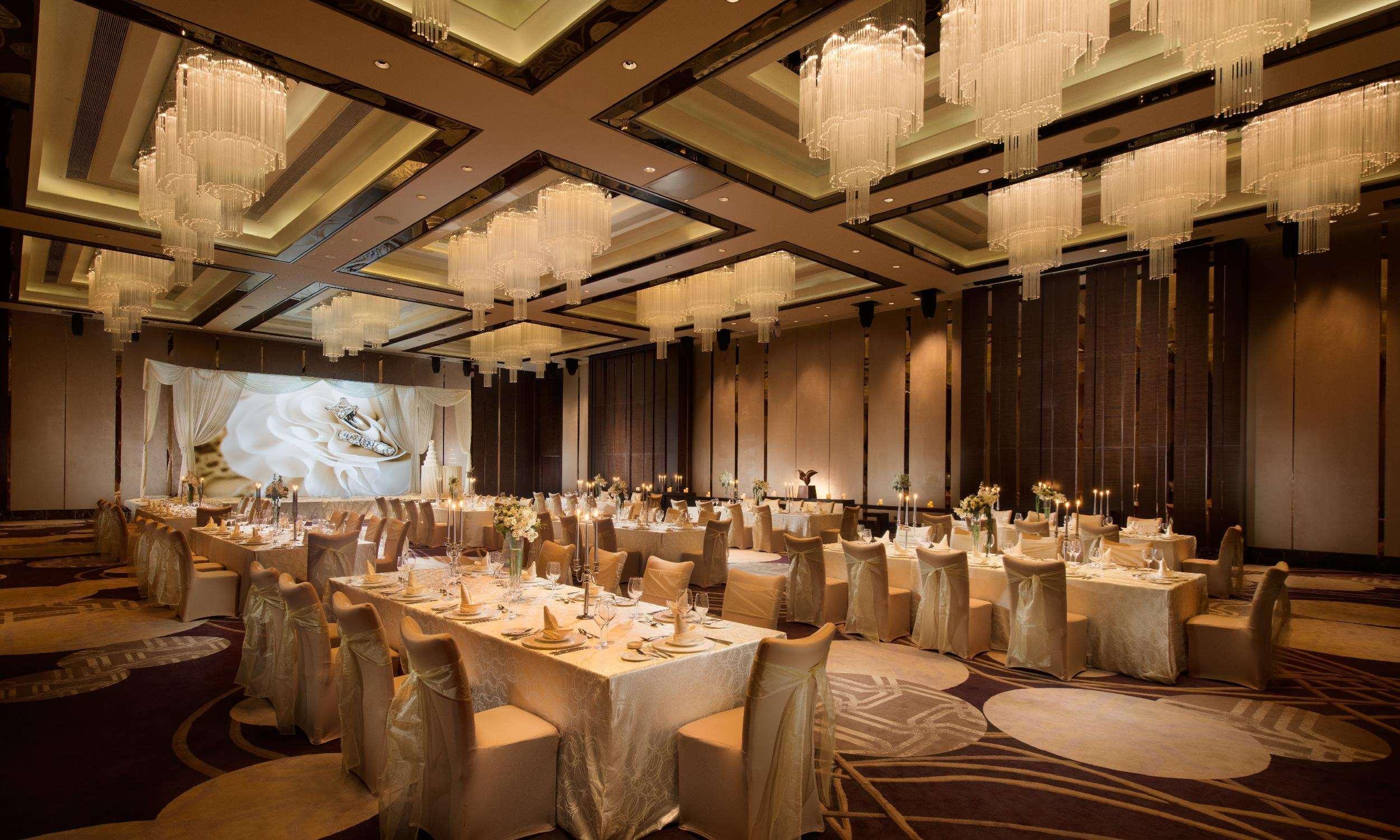 Hilton Shenzhen Futian, Metro Station At Hotel Front Door, Close To Futian Convention & Exhibition Center Dış mekan fotoğraf