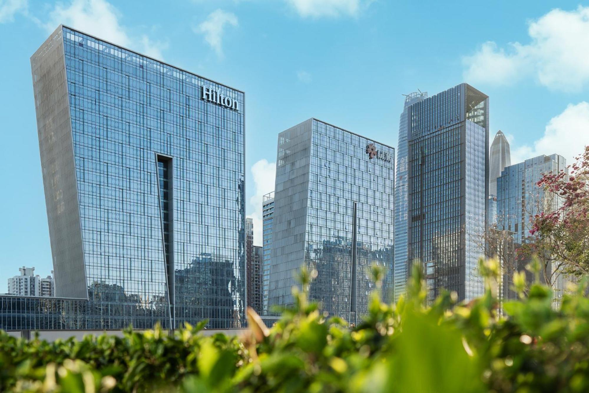 Hilton Shenzhen Futian, Metro Station At Hotel Front Door, Close To Futian Convention & Exhibition Center Dış mekan fotoğraf
