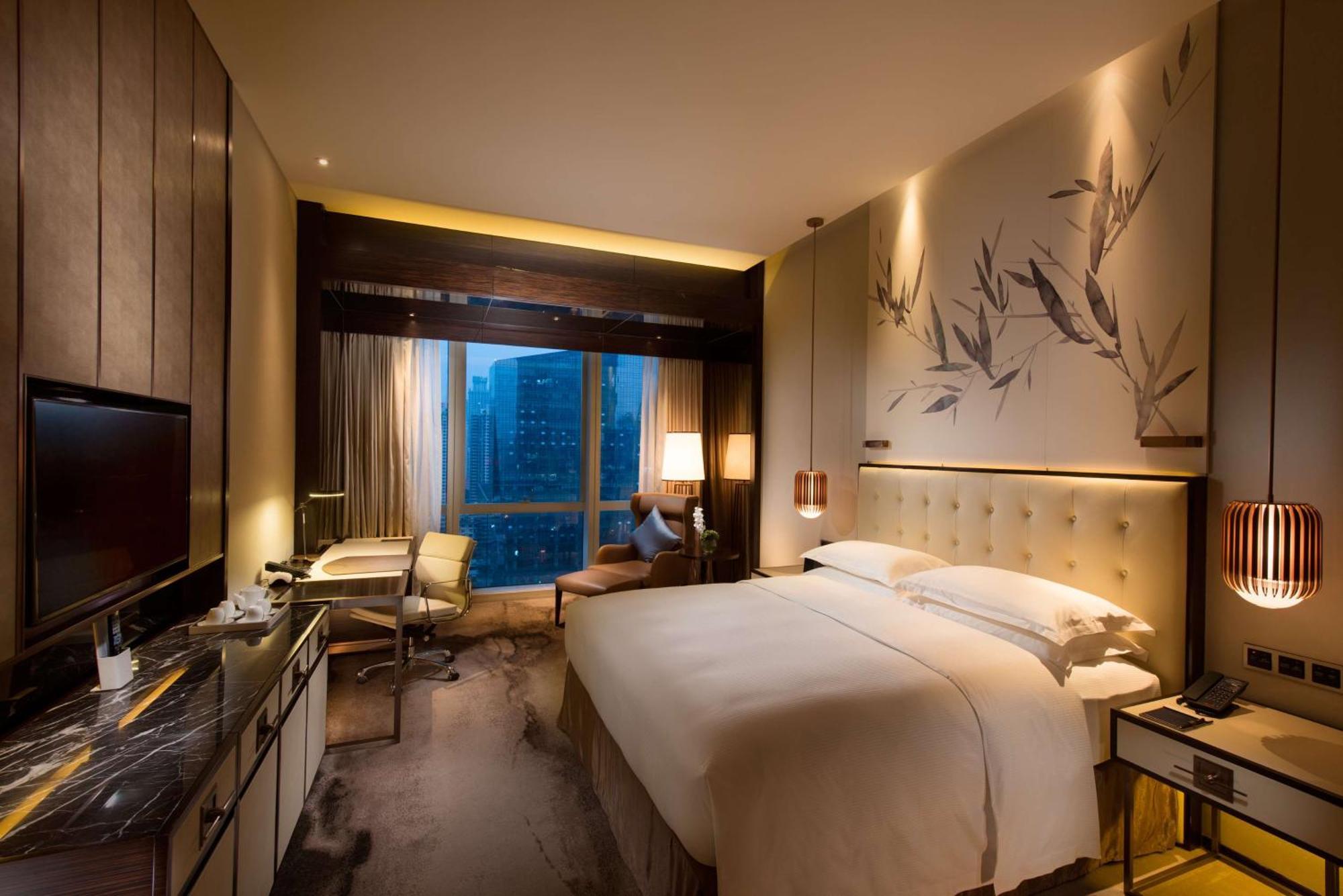 Hilton Shenzhen Futian, Metro Station At Hotel Front Door, Close To Futian Convention & Exhibition Center Dış mekan fotoğraf