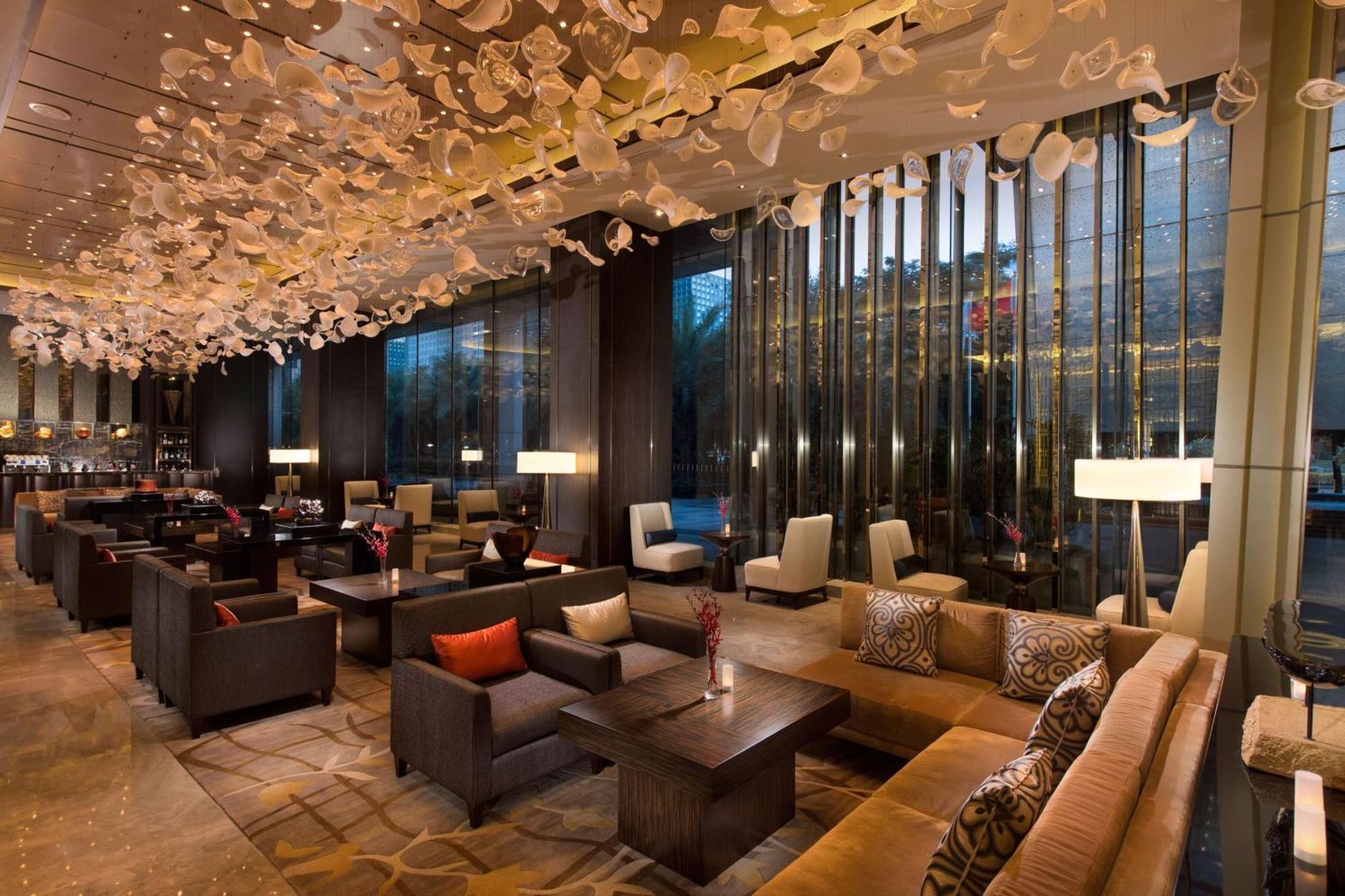 Hilton Shenzhen Futian, Metro Station At Hotel Front Door, Close To Futian Convention & Exhibition Center Dış mekan fotoğraf